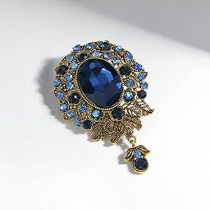Vintage Teardrop Diamond Brooch Pin Blue Stones with Dangle Drop